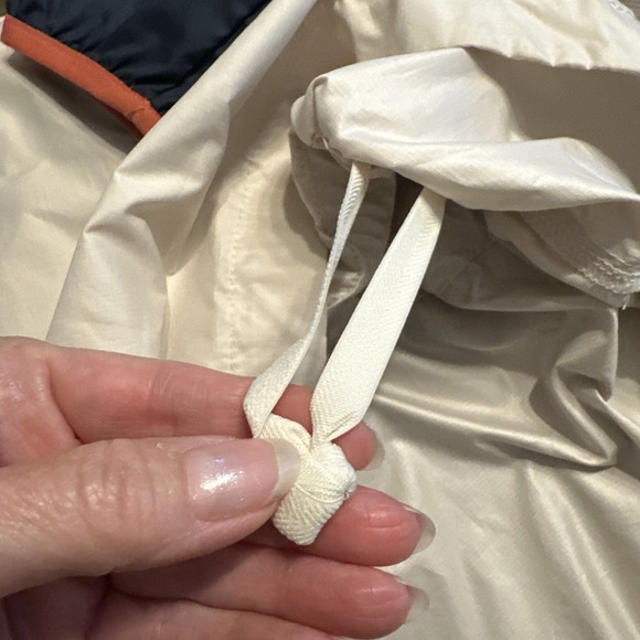 The North Face Women's Size XL Lightweight Casual Gathers At Waist Pockets - Picture 9 of 14